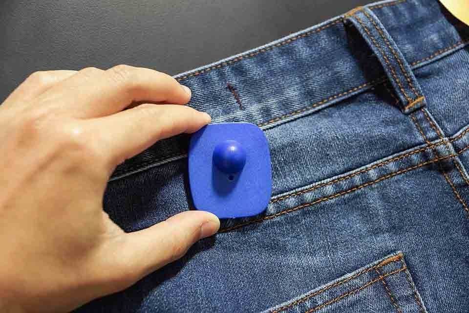 Antitaccheggio per abbigliamento