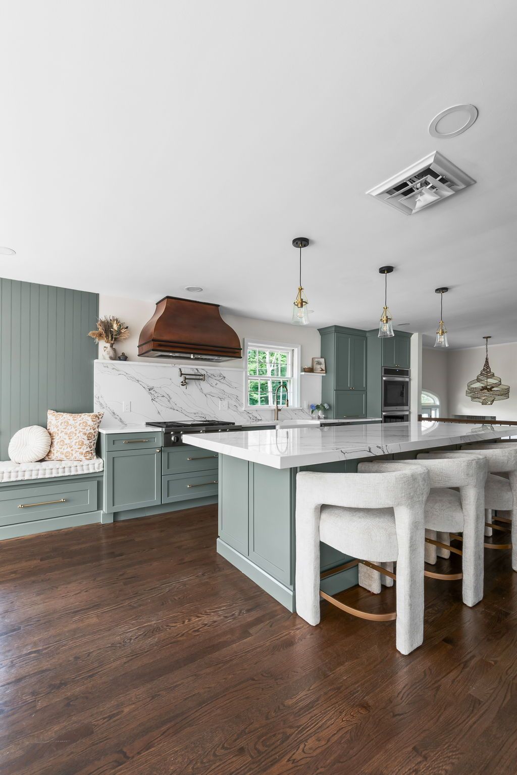 Stunning Andover, MA Kitchen Design by Bravo Kitchens