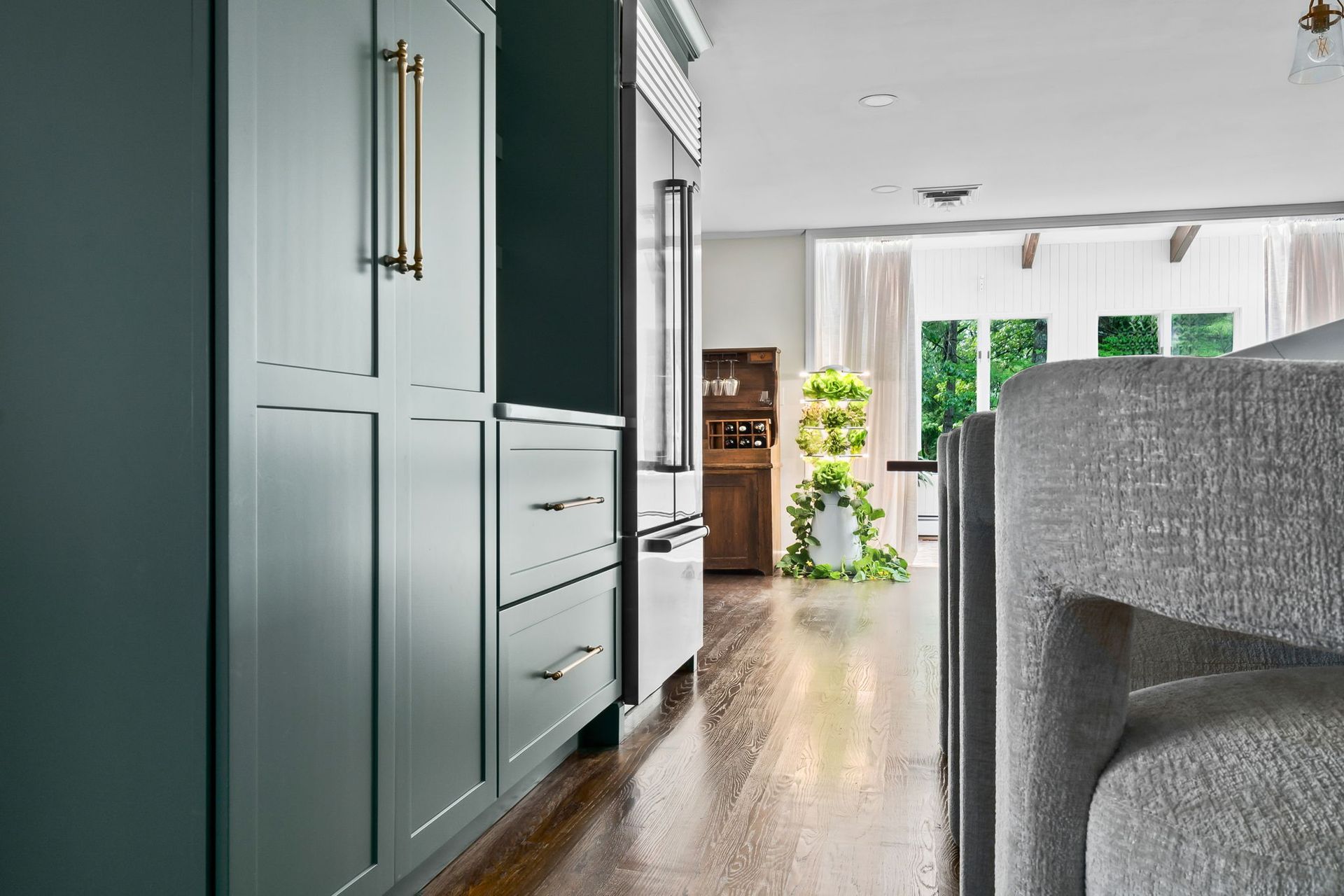 Stunning Andover, MA Kitchen Design by Bravo Kitchens