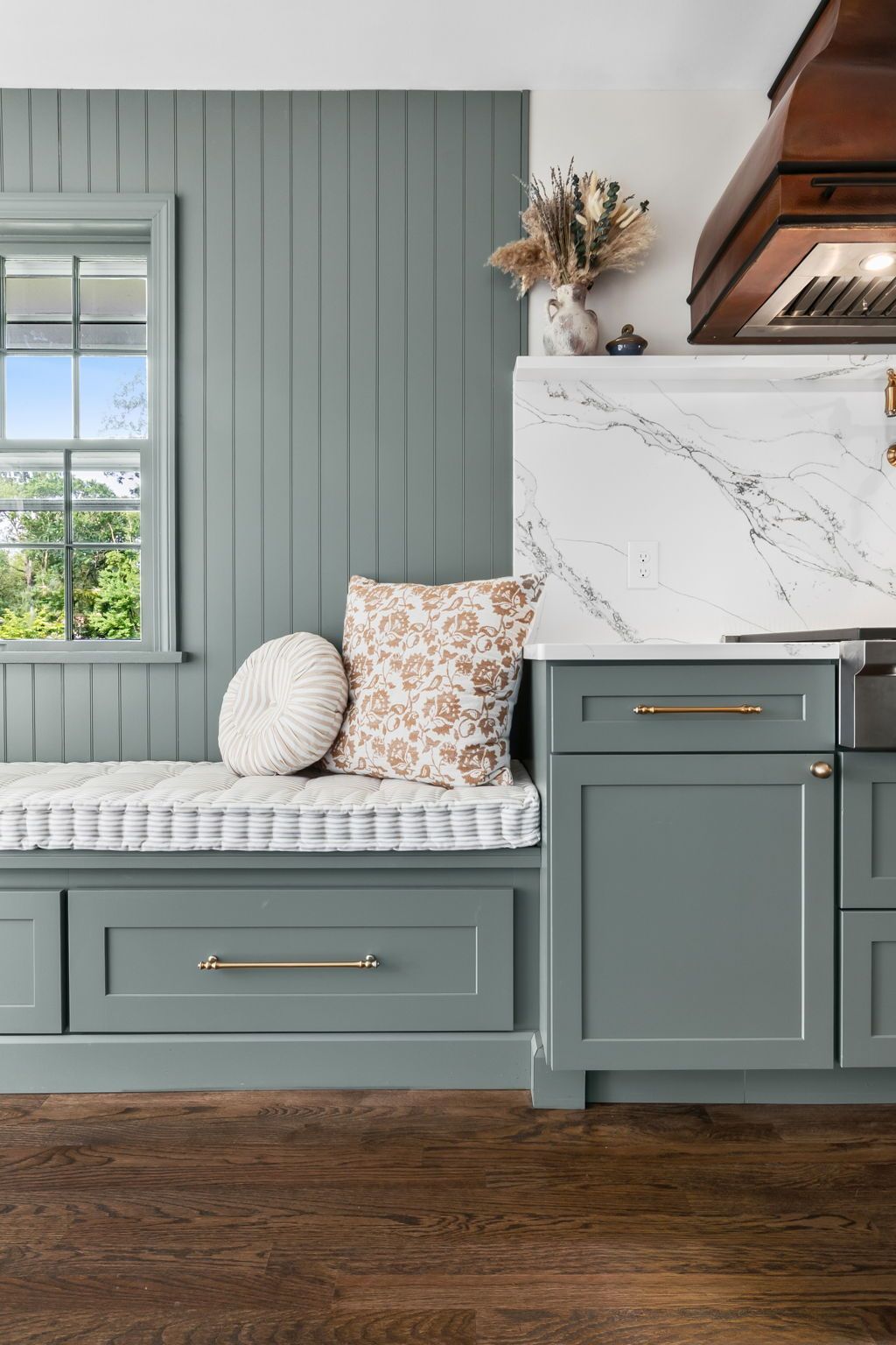 Stunning Andover, MA Kitchen Design by Bravo Kitchens