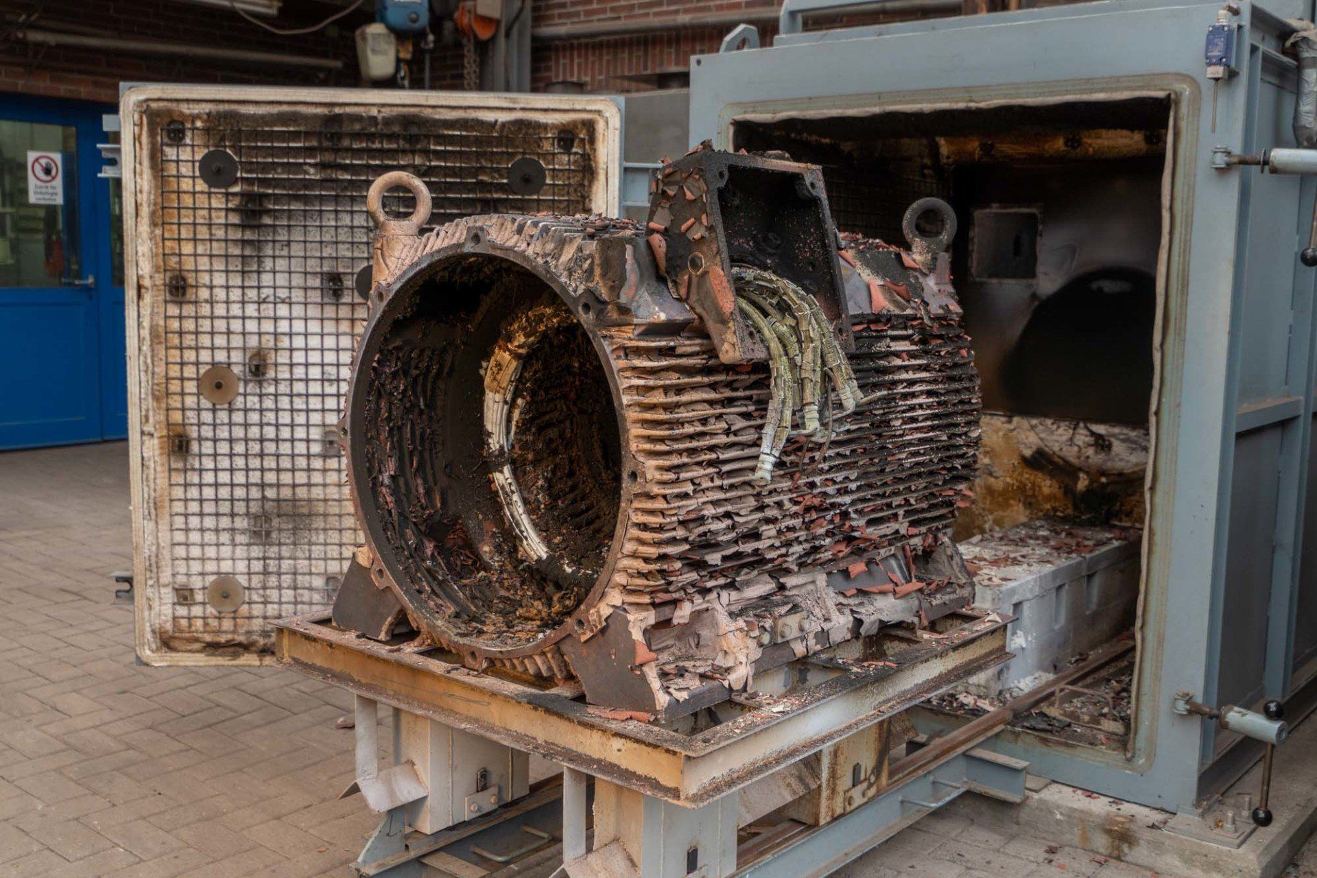 Motorisolierung thermisch entfernt