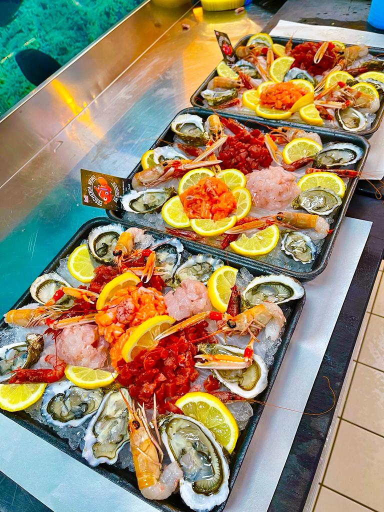 banco della cruditè di pesce