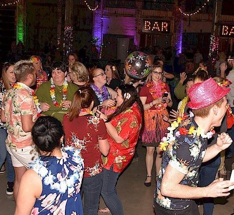 wedding dj boston salem lynn woburn ma bar bat mitzvah djs massachusetts