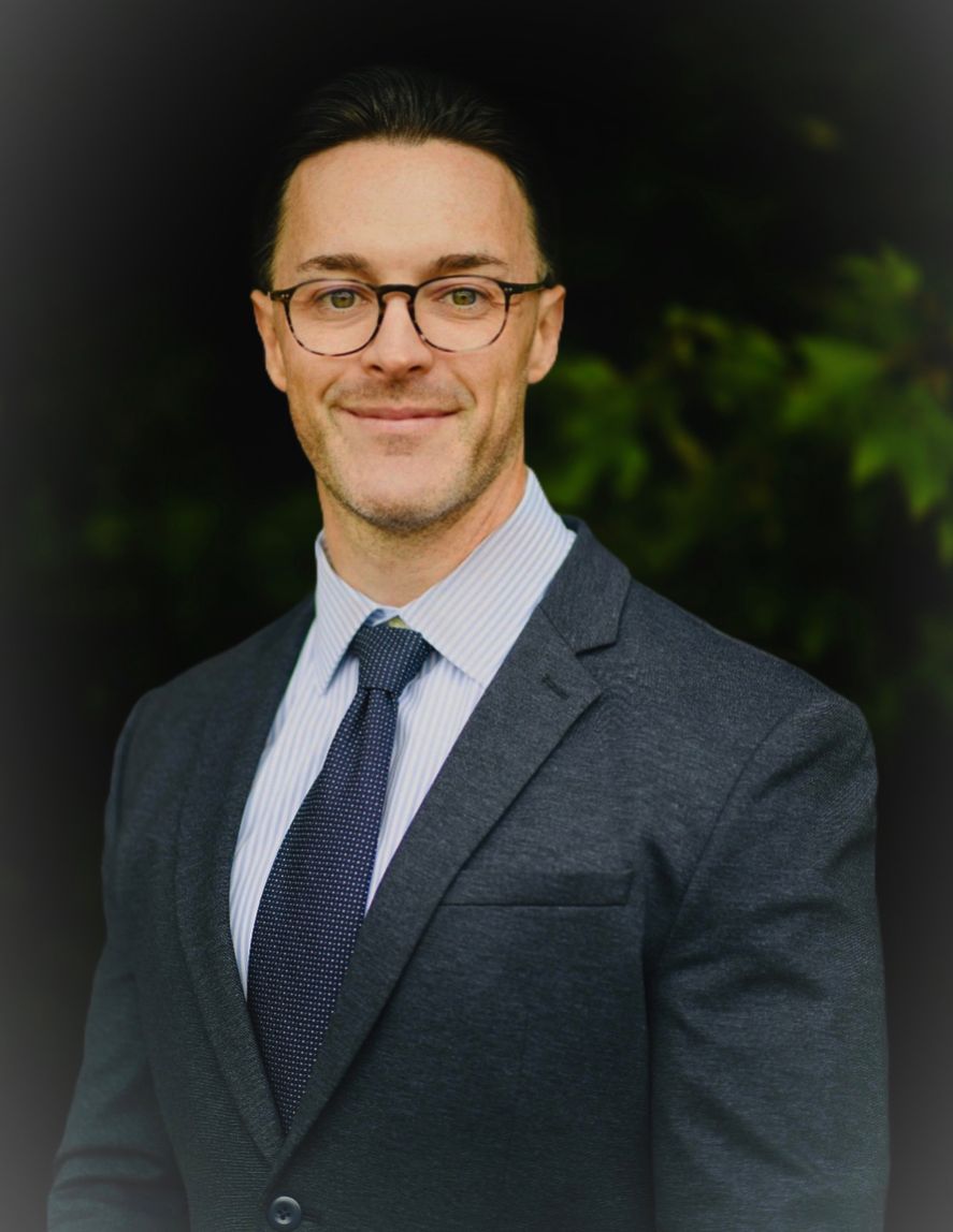 Ryan Farley Headshot