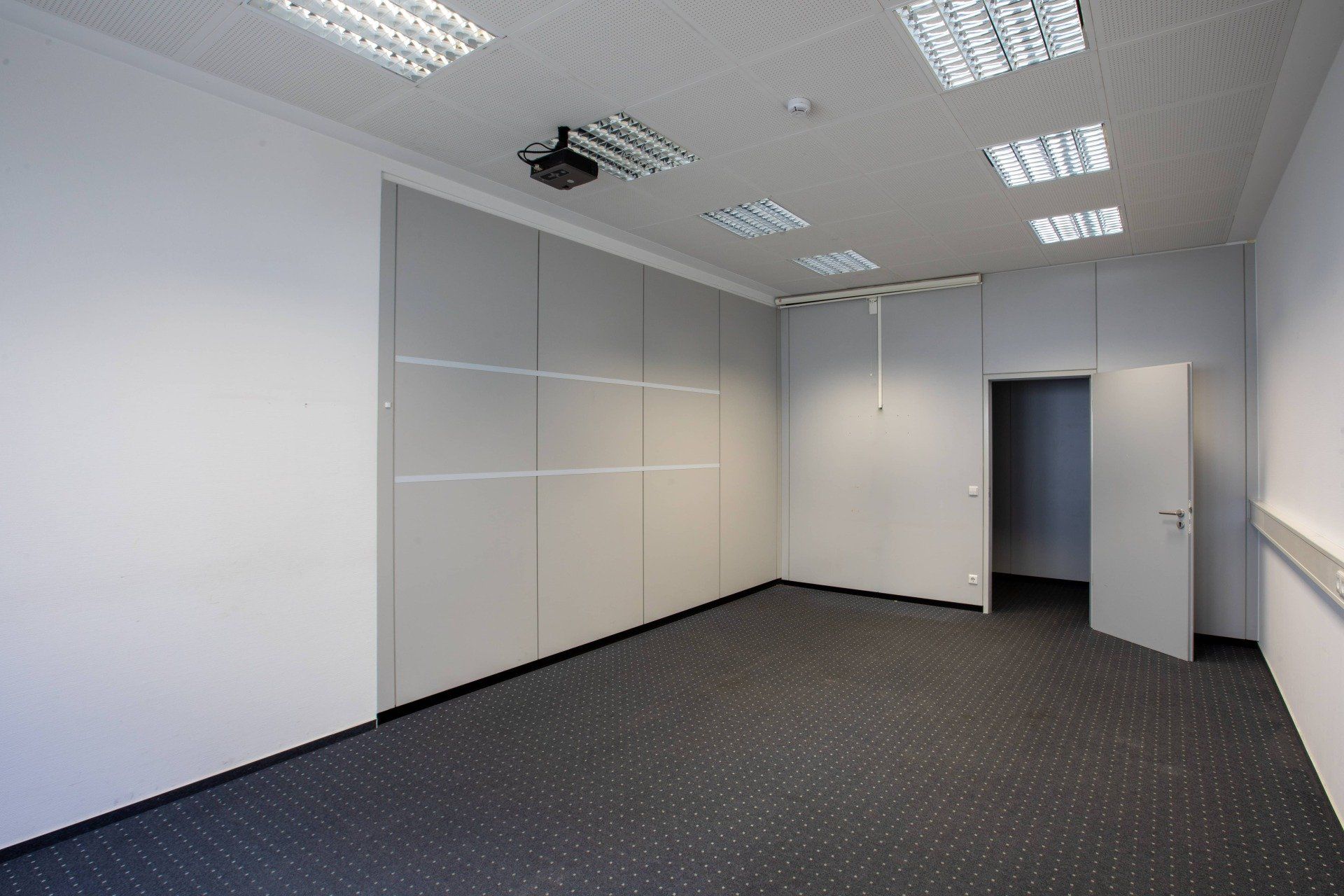 Bild zeigt Büroflächen am Standort in Stuttgart.