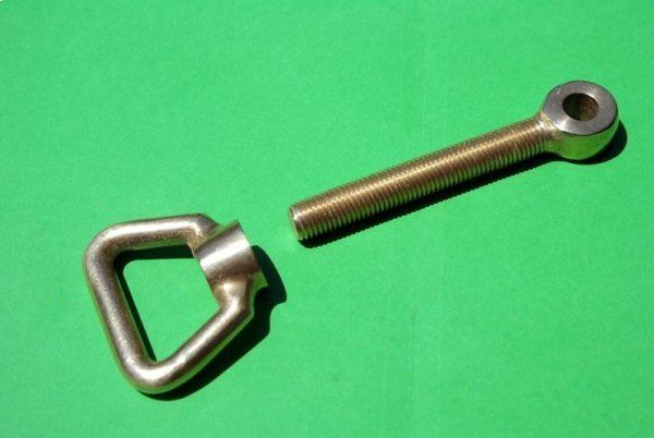 DADI A MANIGLIA E TIRANTI IN OTTONE