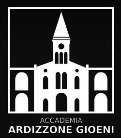 Logo in bianco e nero: sagoma di un edificio all'interno di una cornice quadrata; testo 