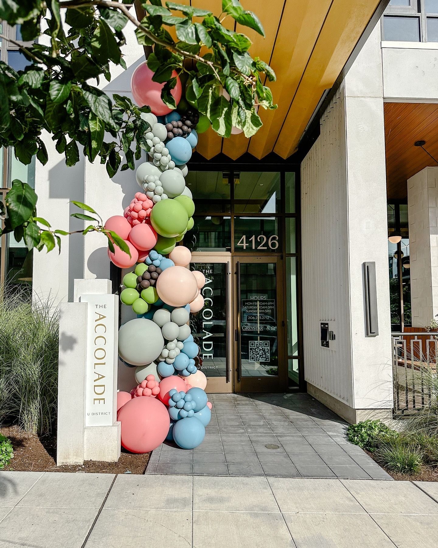 A building with a sign that says 4120 on it