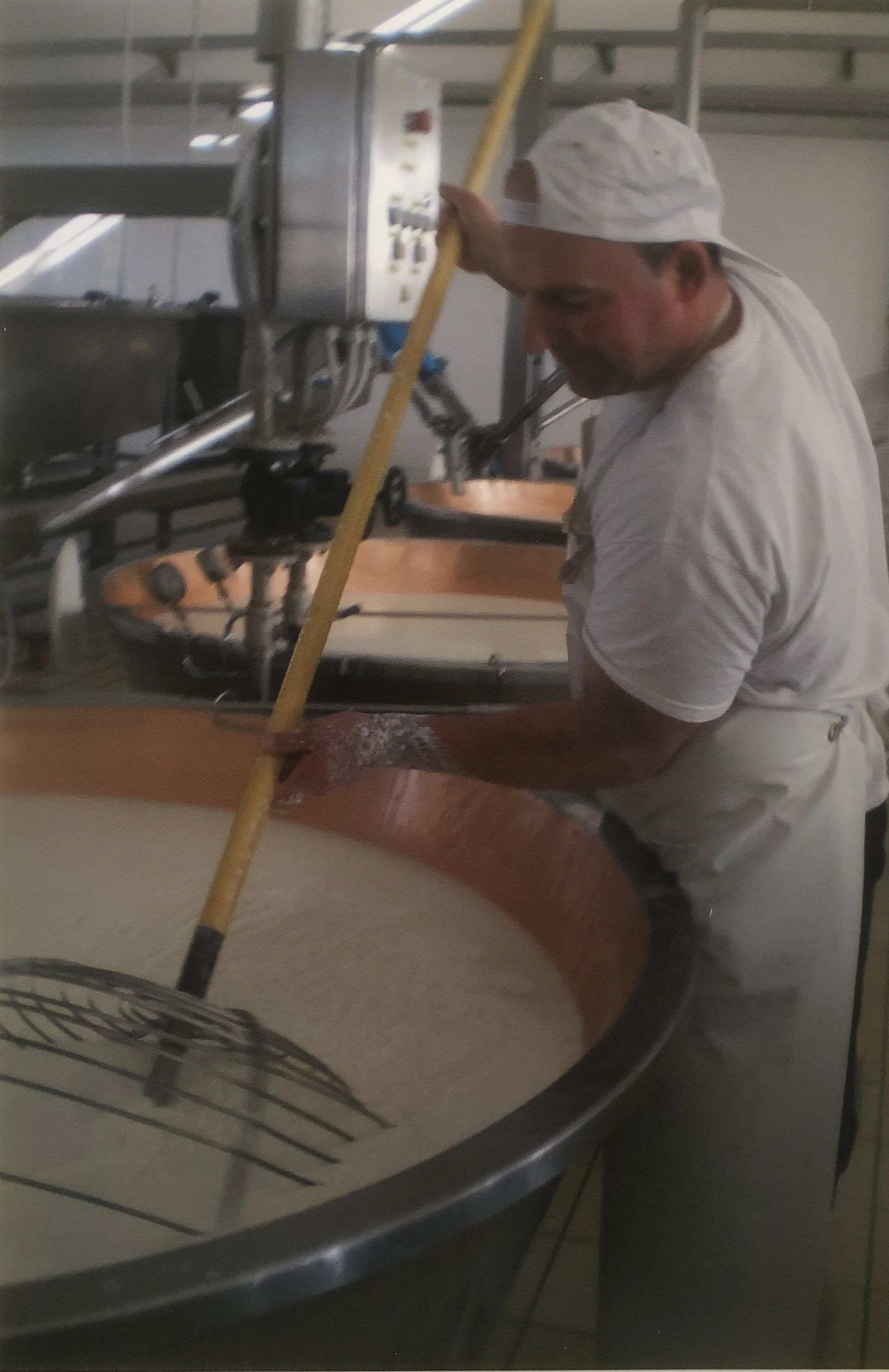 lavorazione in caseificio