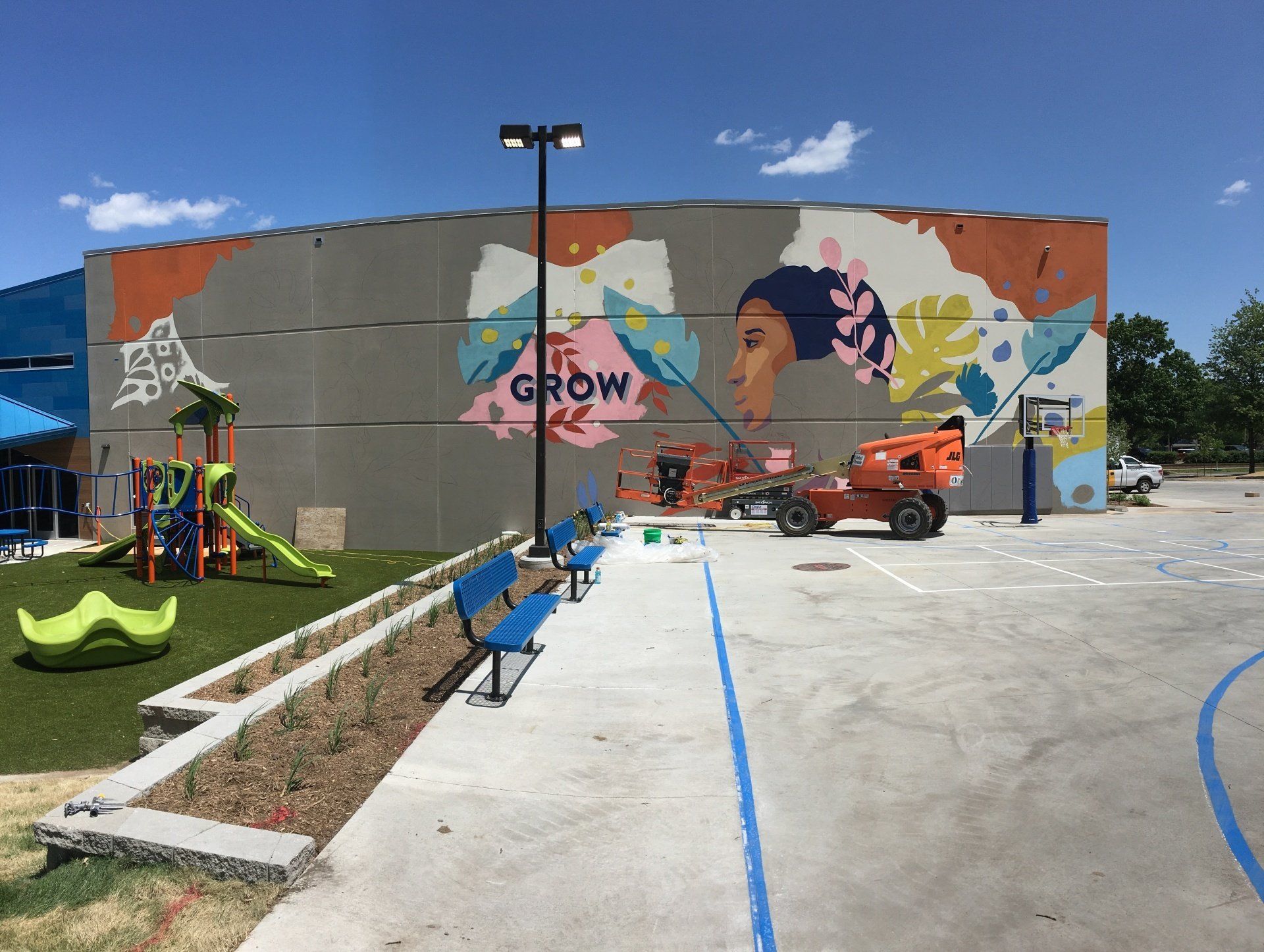 Boys & Girls Club mural, Drake University campus