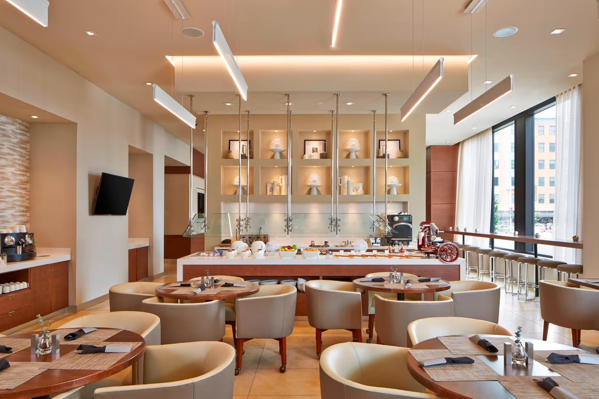 AC Marriott, Interior