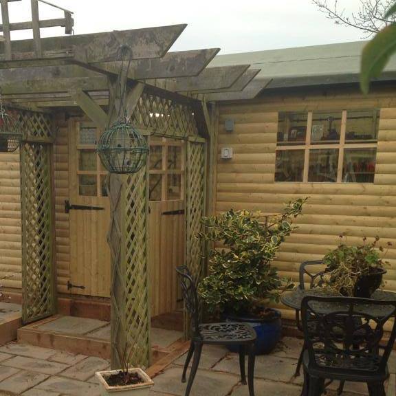 Loglap Summerhouse Hall Green