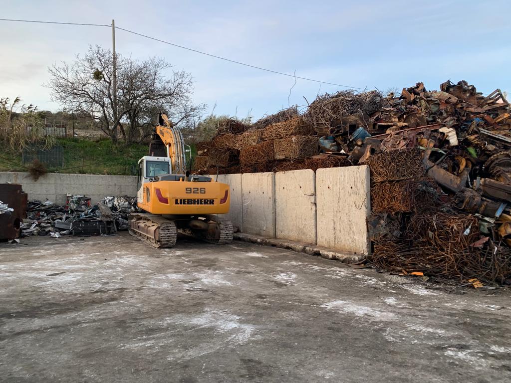 Macchinario per lavorazione rottami