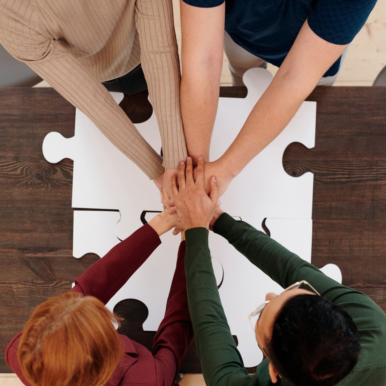 How To Build A Strong Cohesive Team Learn How to Build Strong and Cohesive Teams