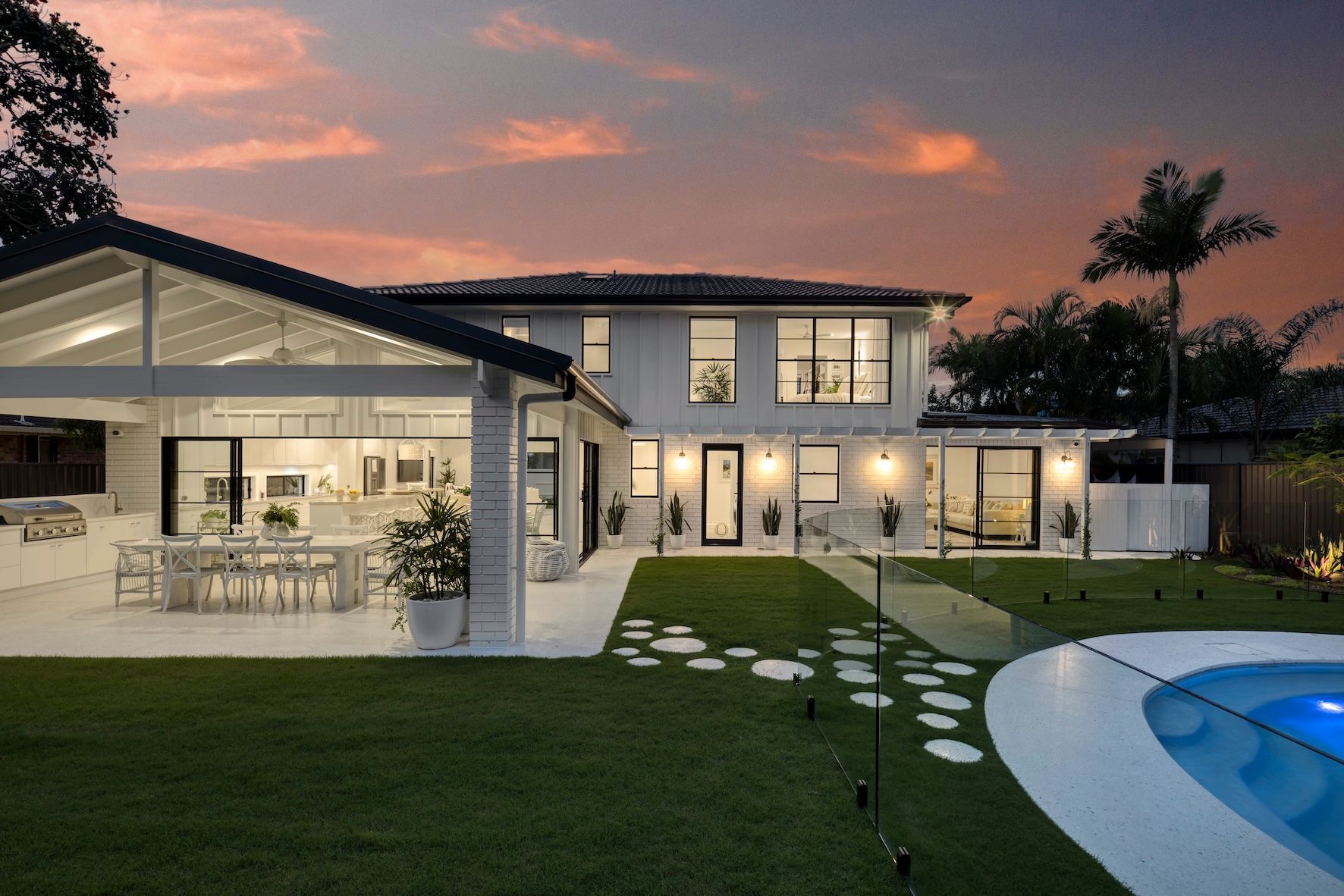 Waitomo House In The Evening — Beith Building & Developments Pty Ltd In Burleigh Heads, QLD