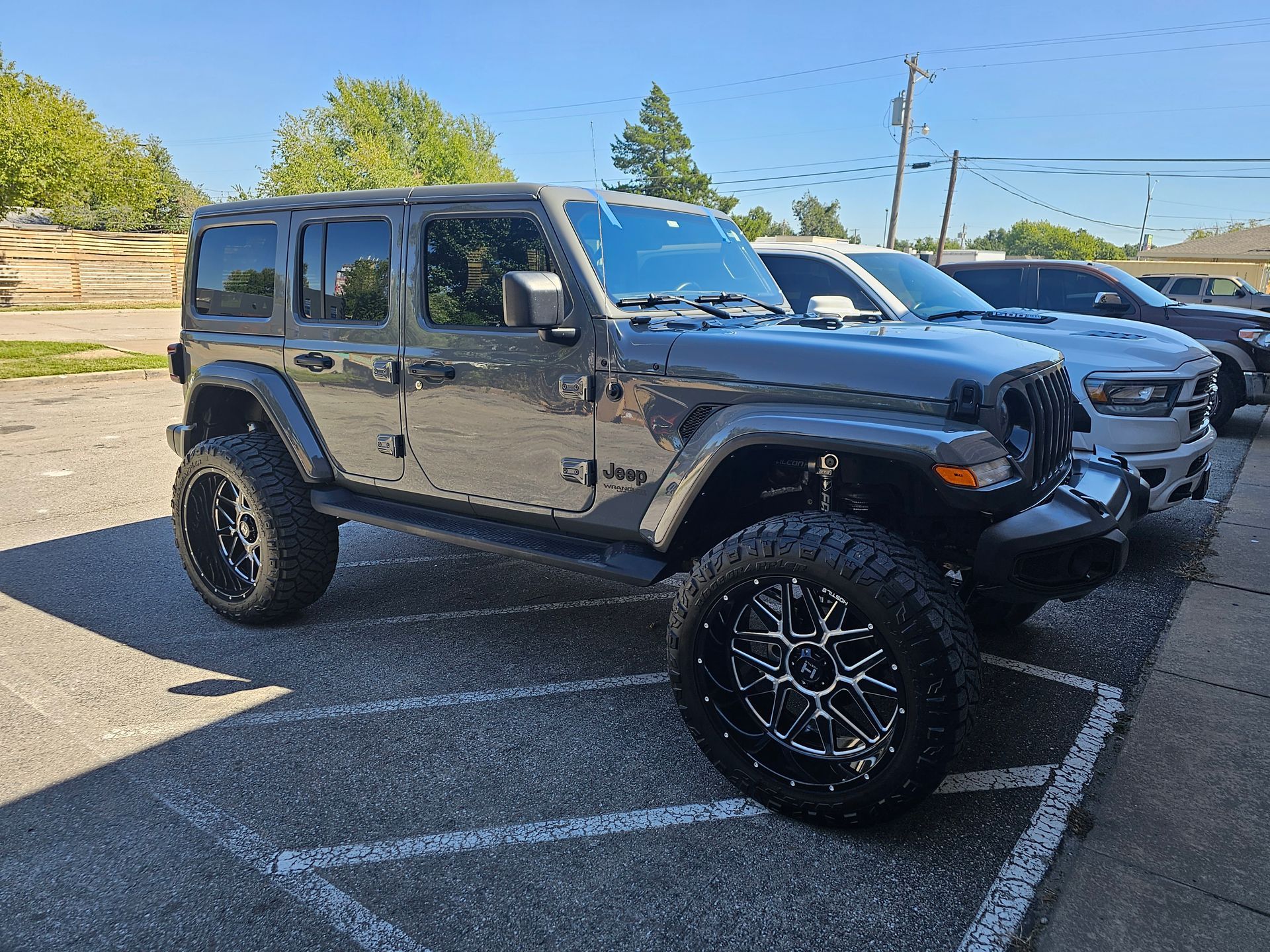 Windshield replacement in Jacksonville, FL