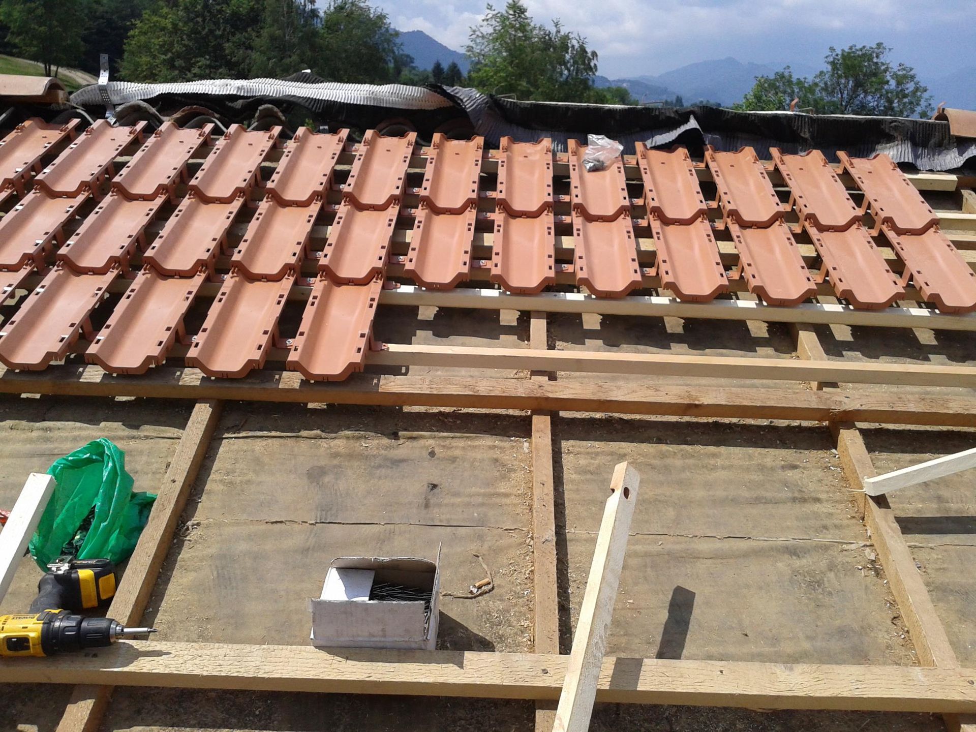 tegole riscaldate ad accumulo