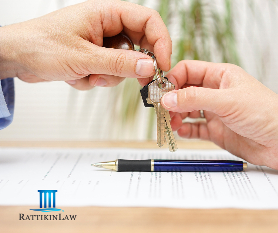 Exchanging keys after signing a contract to sell a property