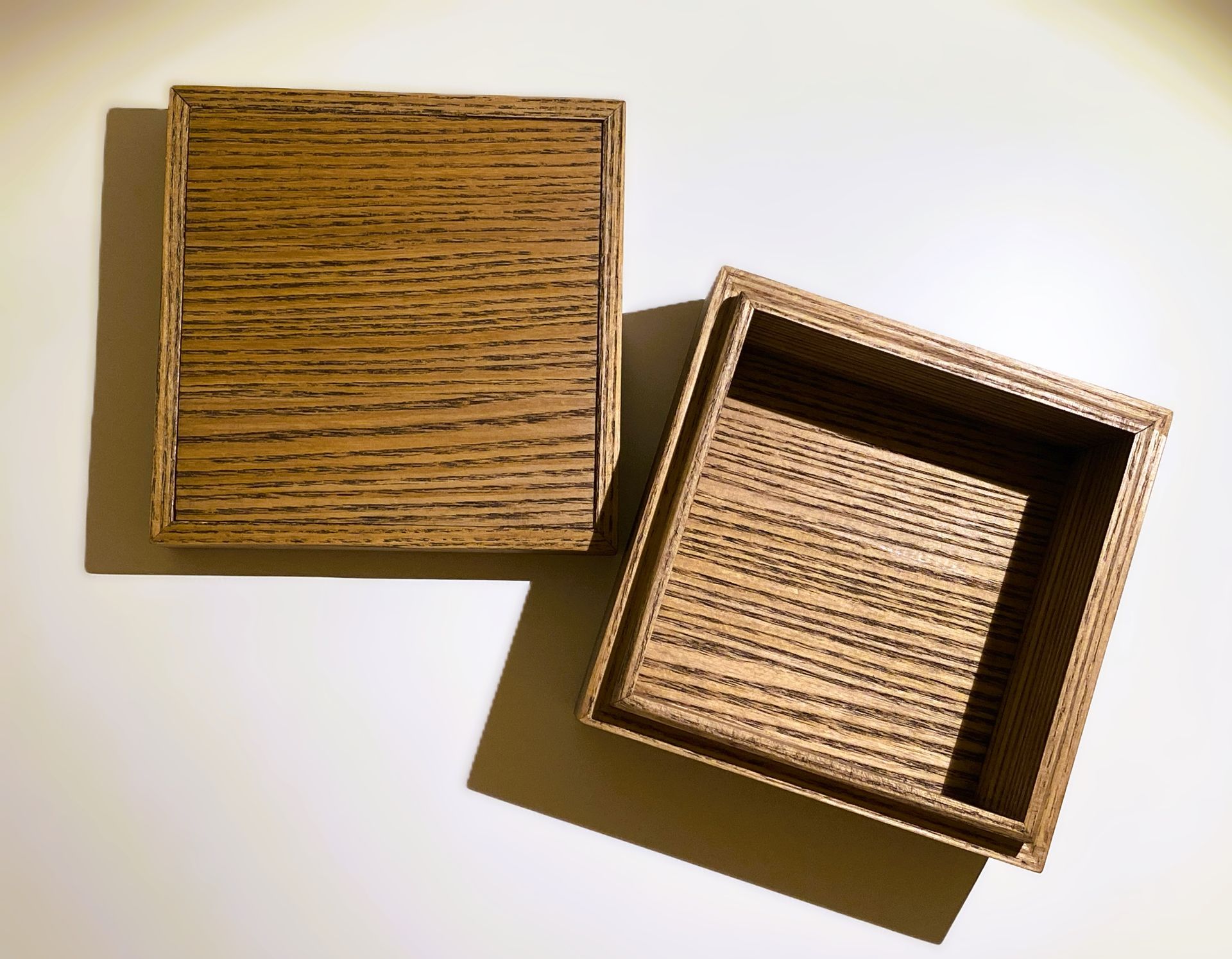 wooden-handmade-jewelry-box-medine-ranku-darbo-dezute-papuosalams