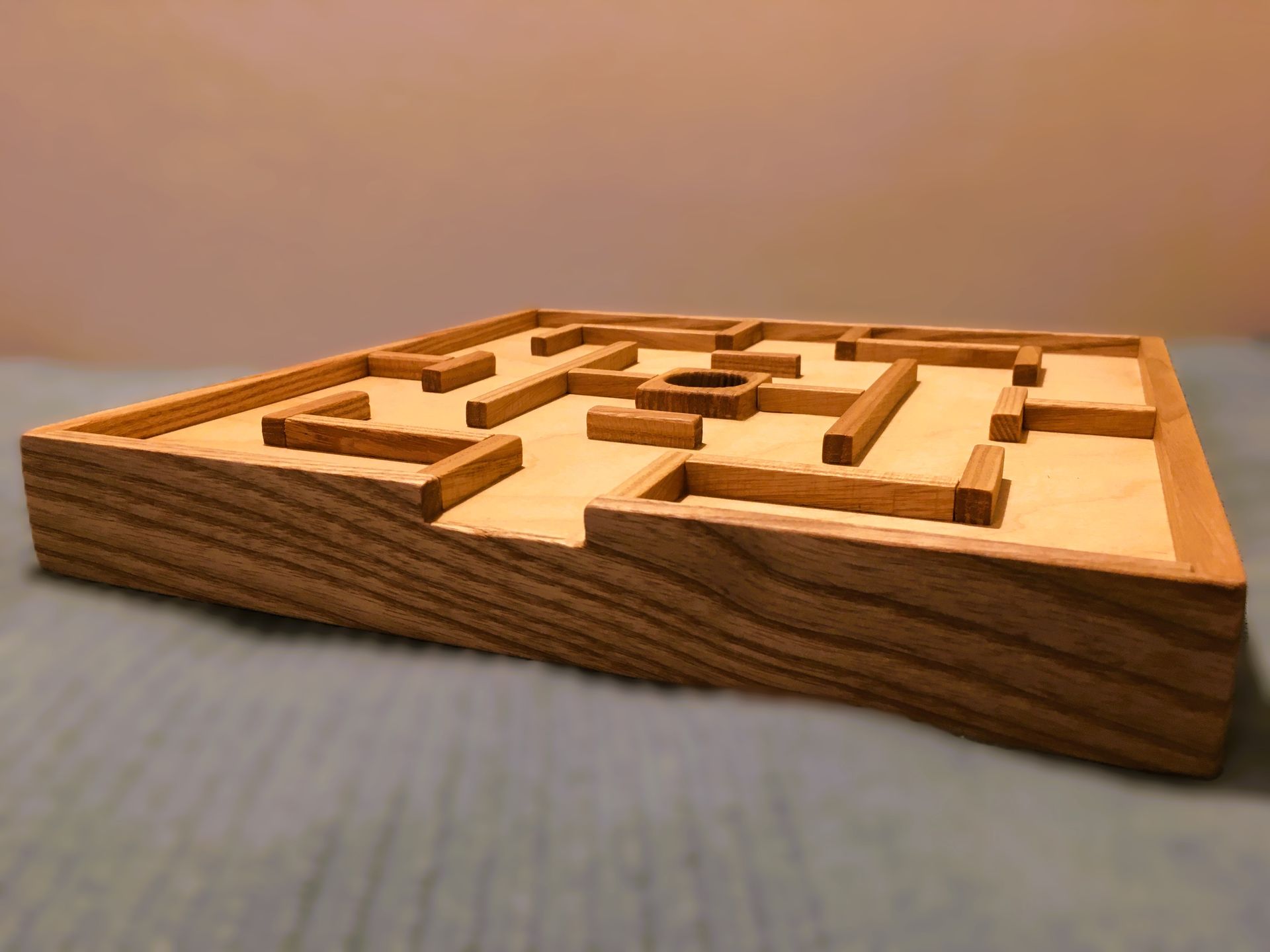 wooden-toy-caniteraphy-medinis-labirintas-mokymo-priemone