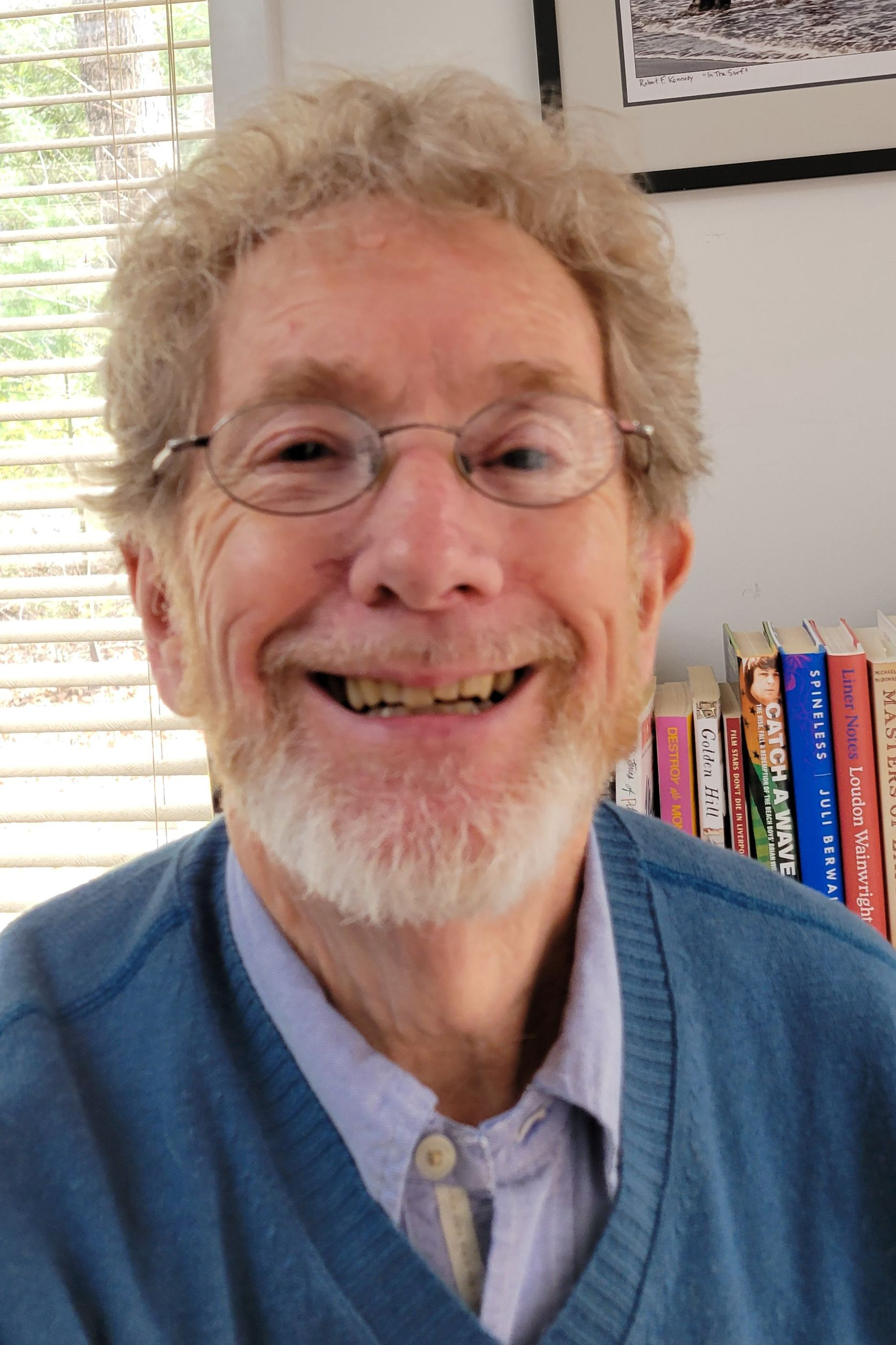 Image is a black placeholder shadow image