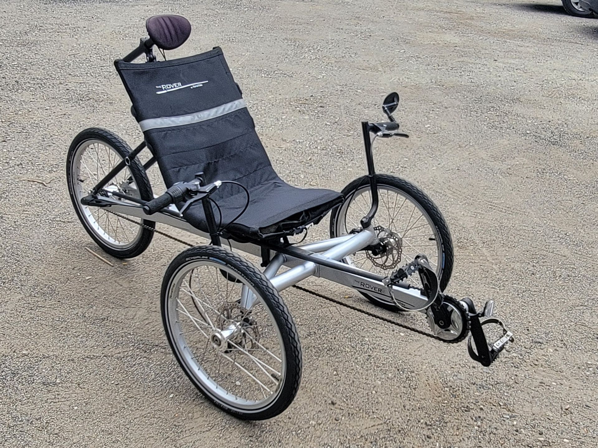 Silver 3-speed Rover