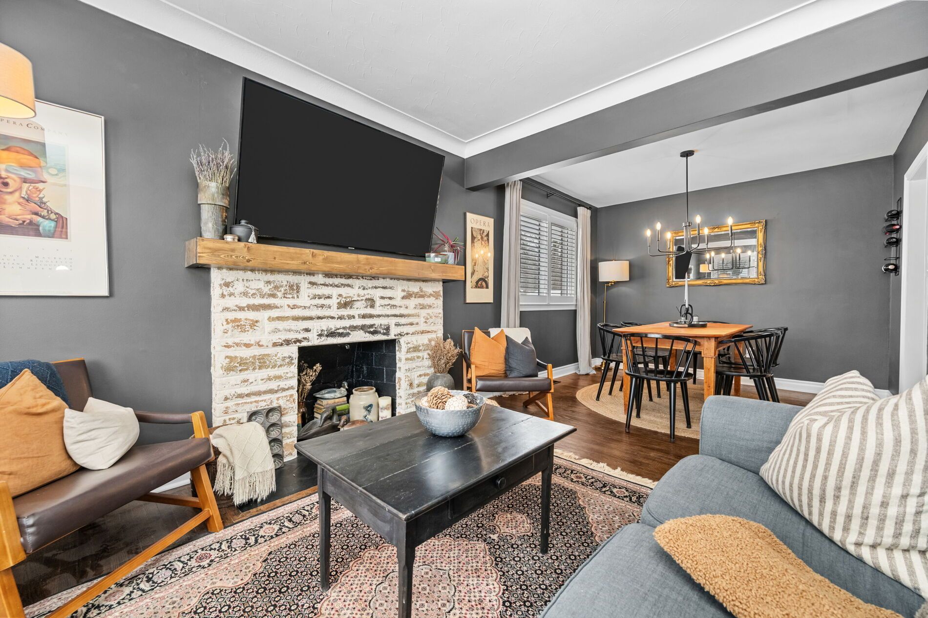 Grimsby Real Estate - 111 Leitch Drive, Laura Cooper Real Estate