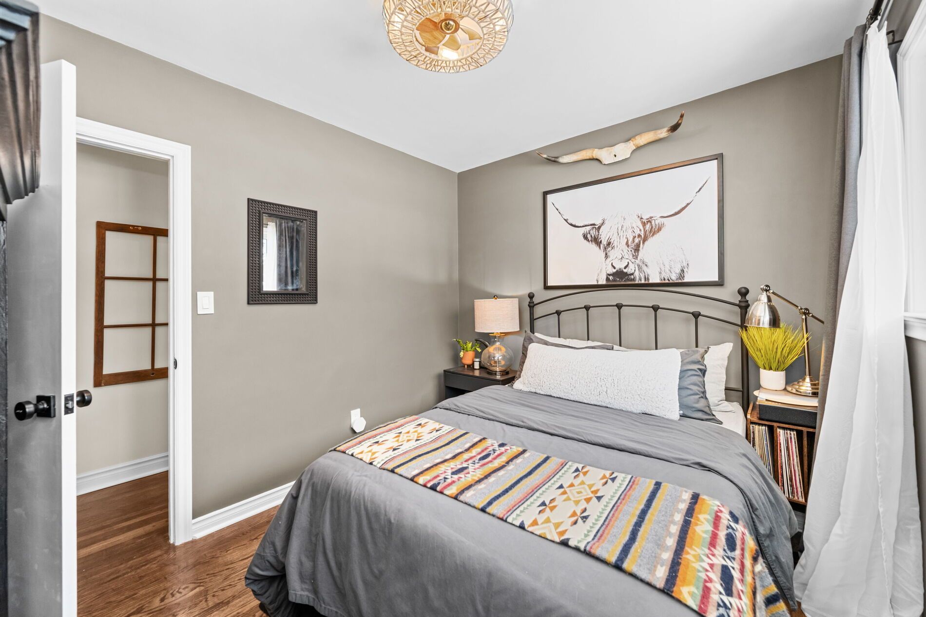 111 Leitch Drive - Grimsby Real Estate, Laura Cooper