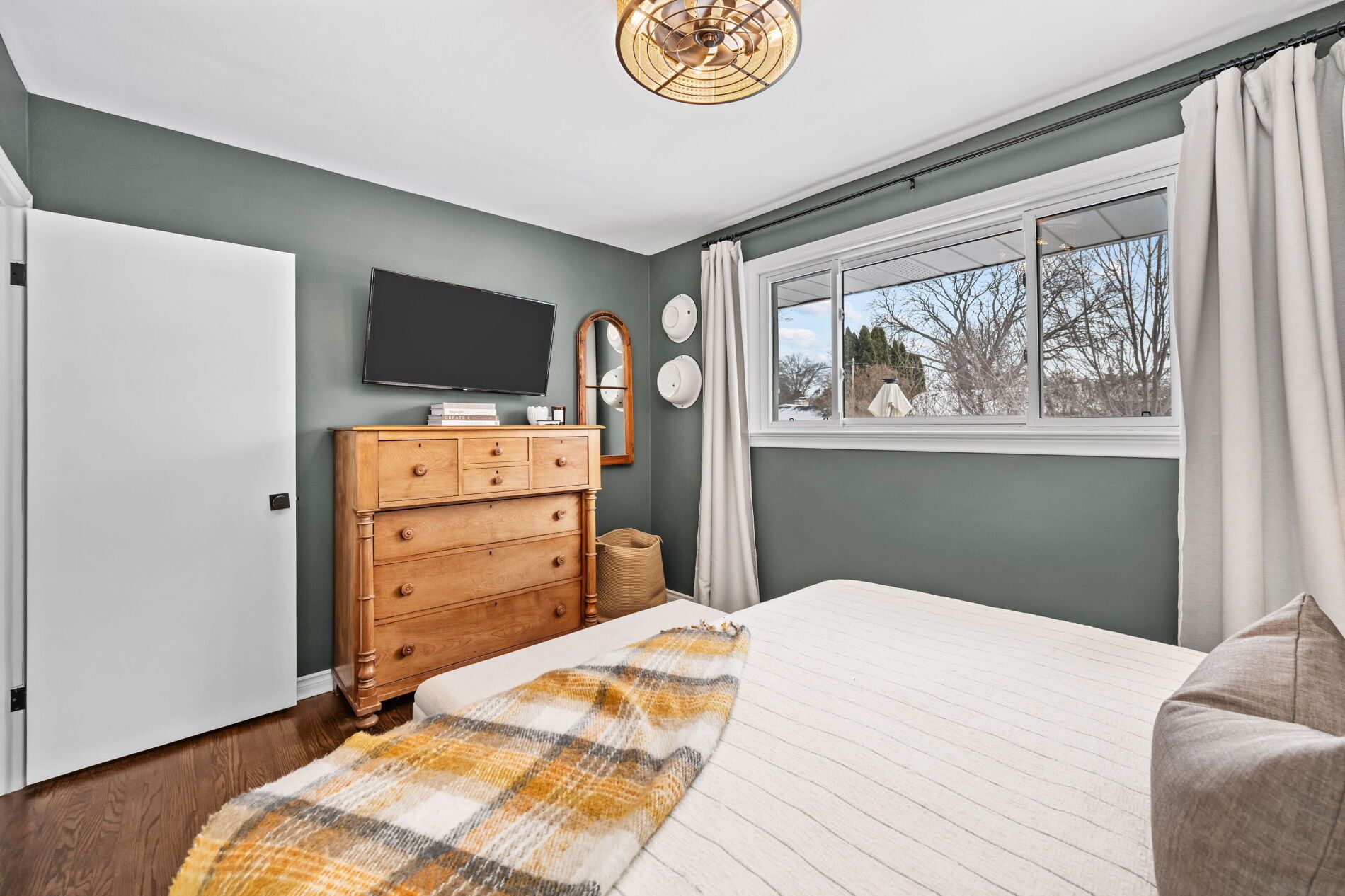 111 Leitch Drive, Laura Cooper Real Estate