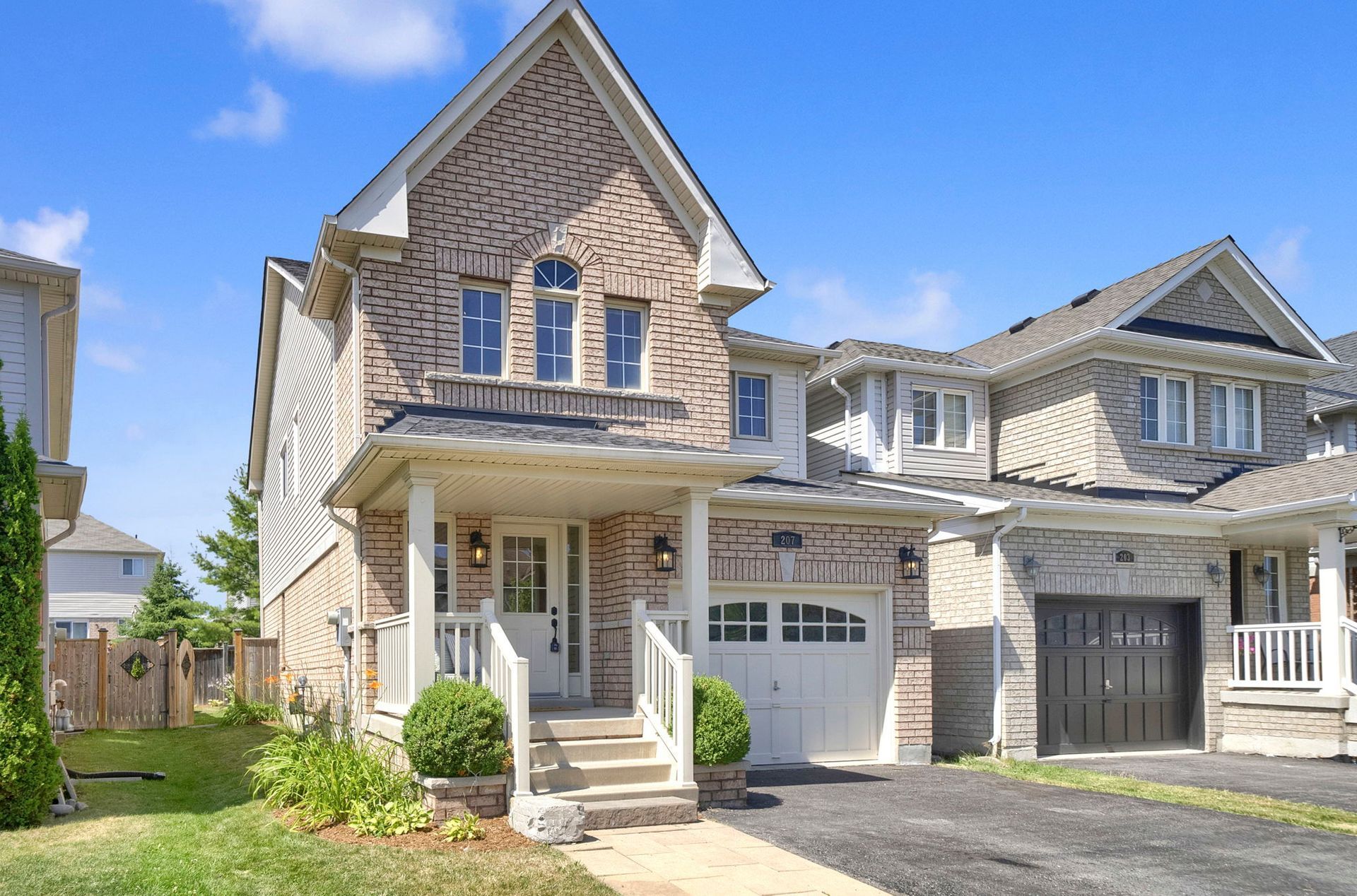 Bowmanville Real Estate, Laura Cooper Realtor, 207 Eldad Drive