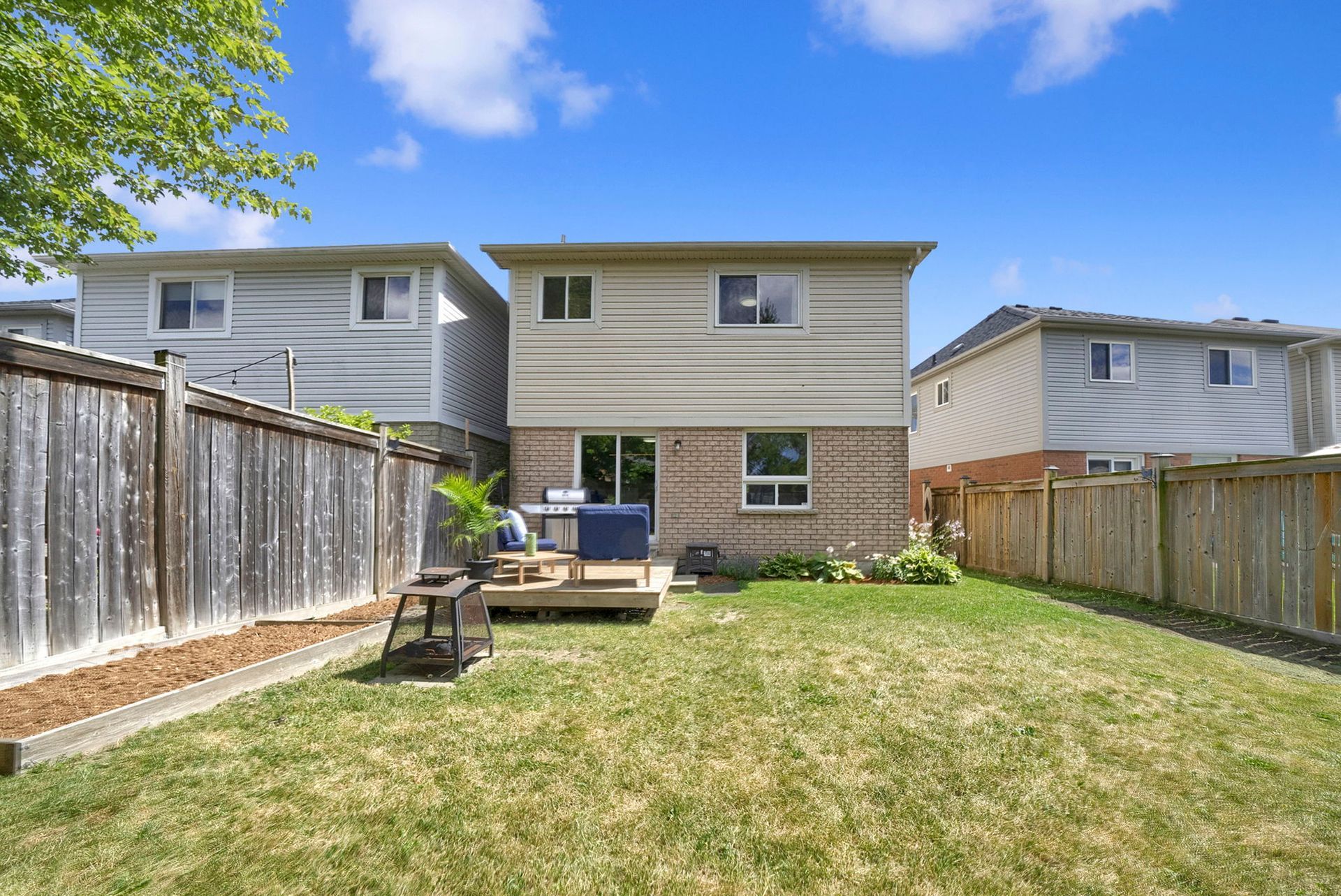 207 Eldad Dr - Bowmanville Real Estate - Laura Cooper