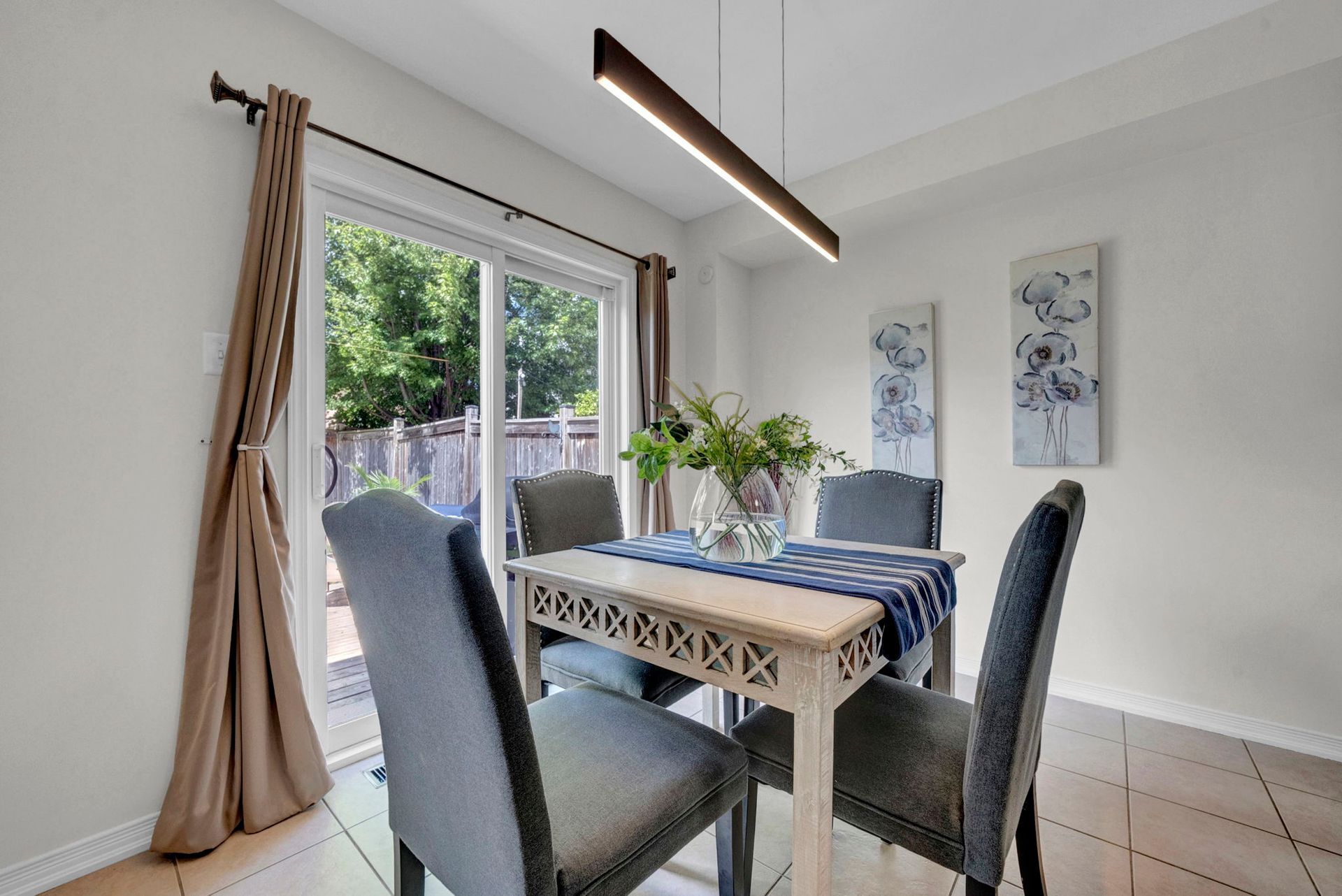 Bowmanville Real Estate, Laura Cooper Realtor, 207 Eldad Dr