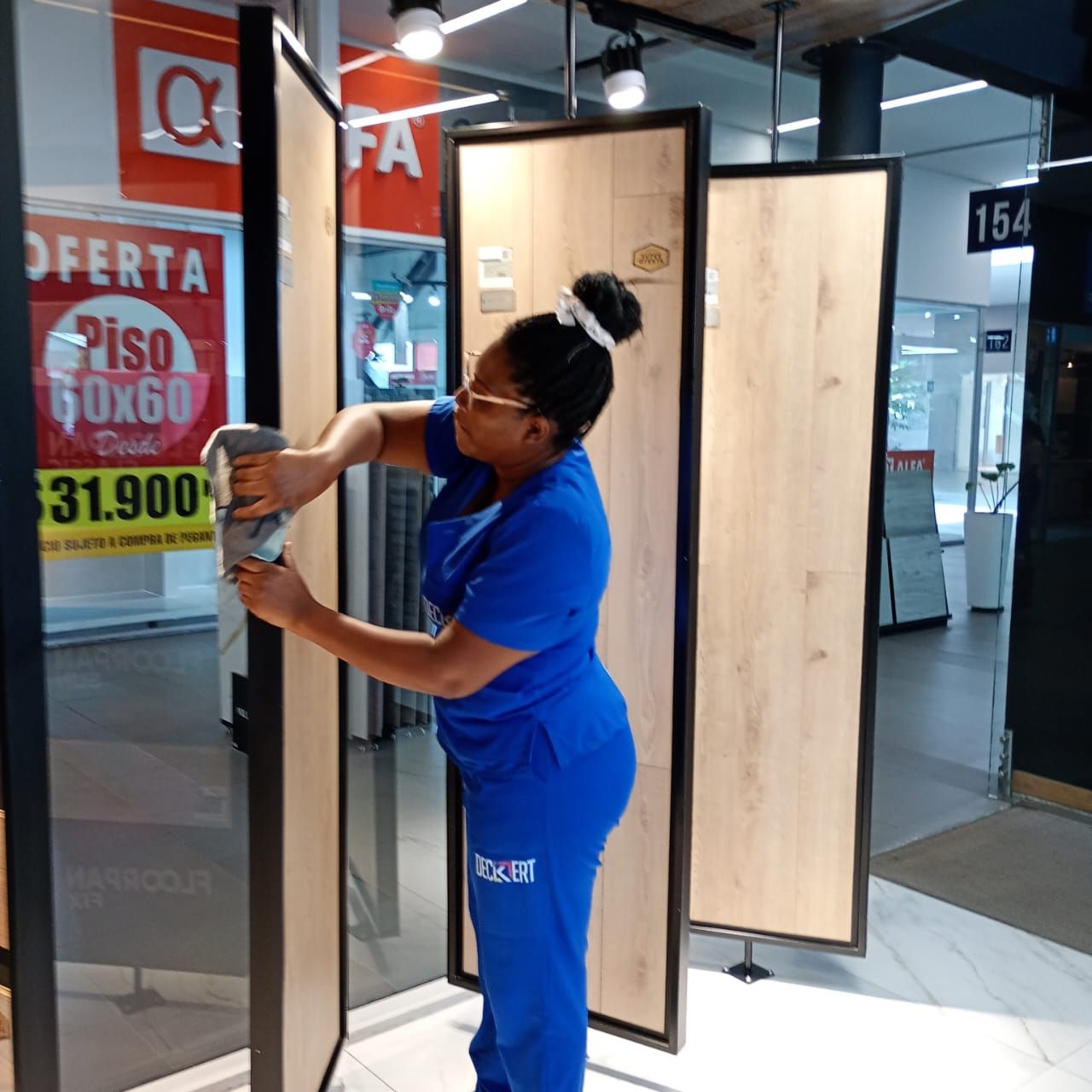 DECKERT COLOMBIA Servicios generales en Cali Expertos en limpieza, construcción y servicios inmobiliarios en Cali