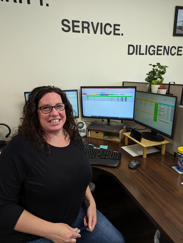 Jennifer Collins - Logistics Dispatch