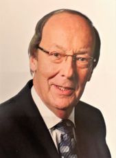 Photo of Fred Dinenage