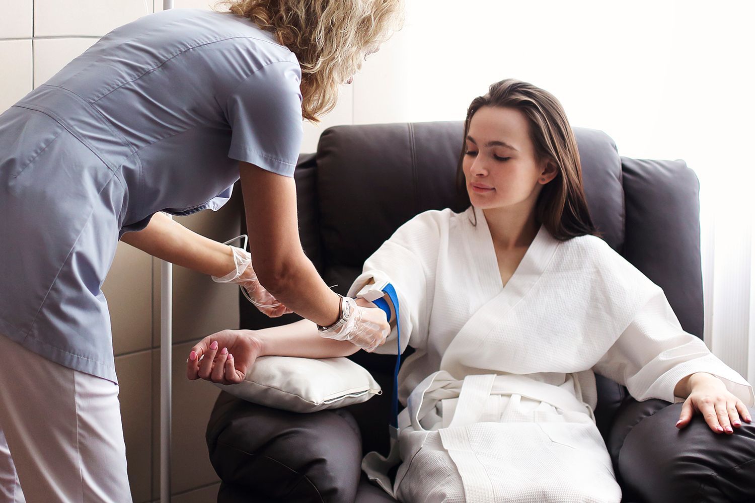 NAD+ IV Therapy NYC: Anti-Aging & Energy Boost | Recoverie NYC Brooklyn