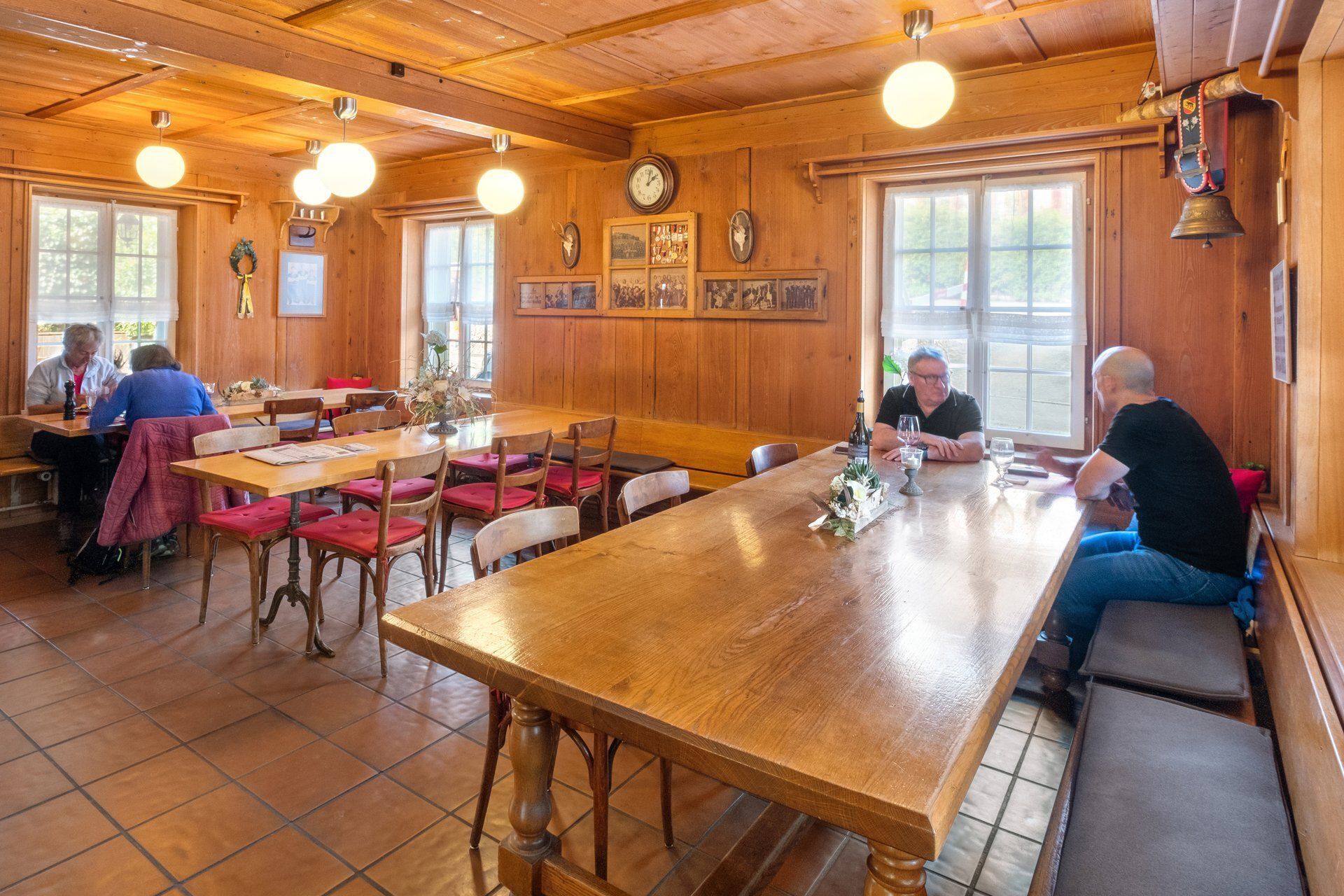 Gaststube für ca. 20 Personen 1