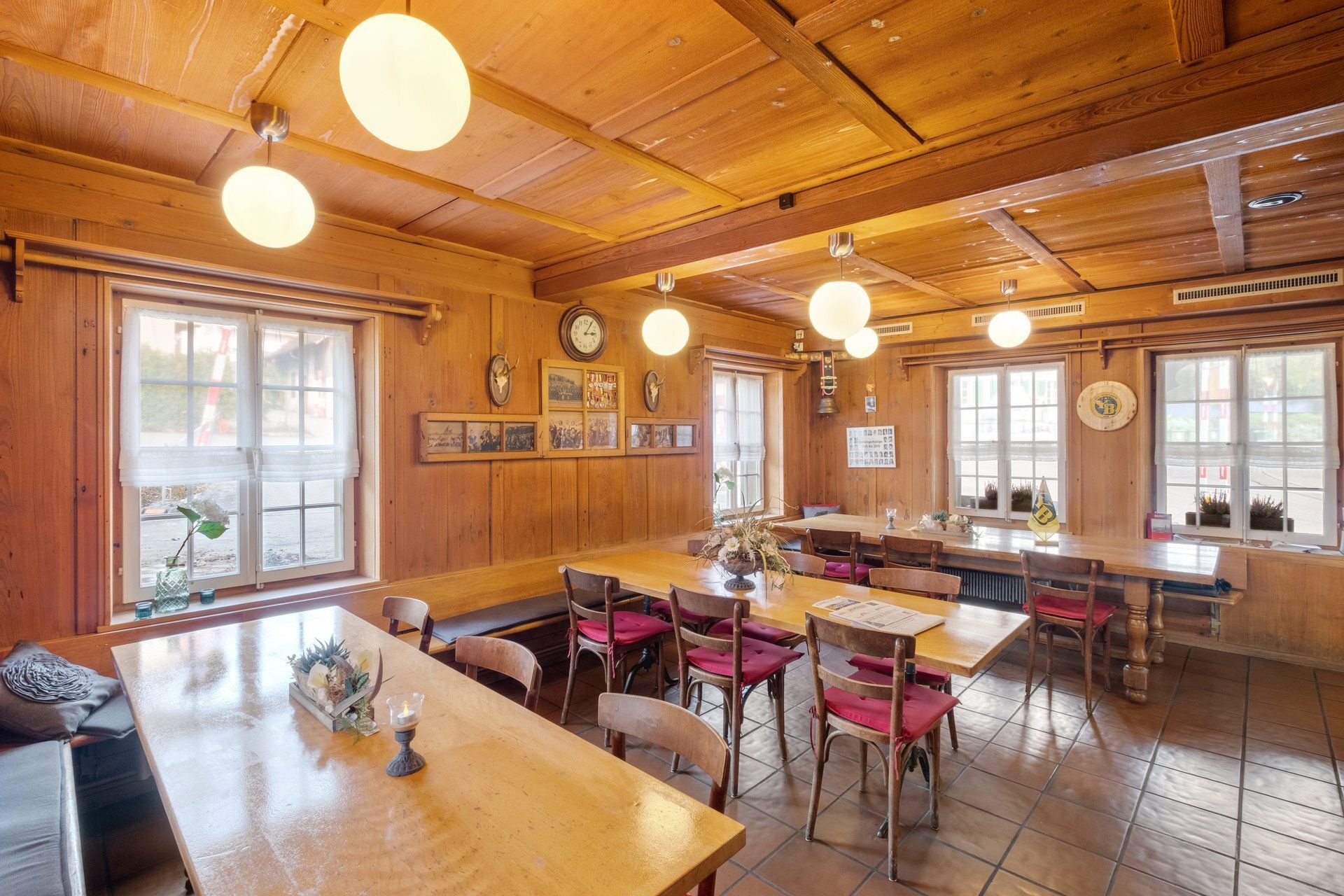 Gaststube für ca. 20 Personen 2