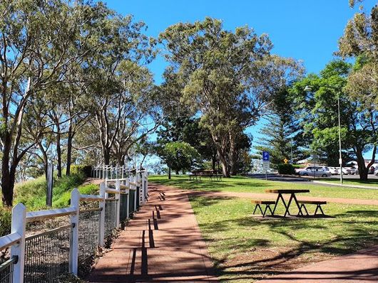 Picture of Picnic Point