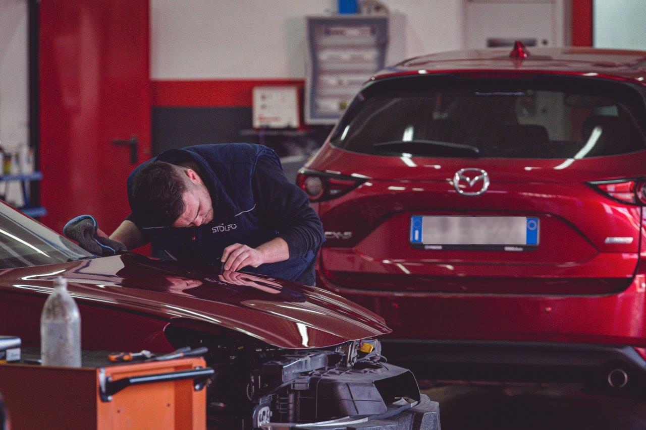 tecnico di lucidatura