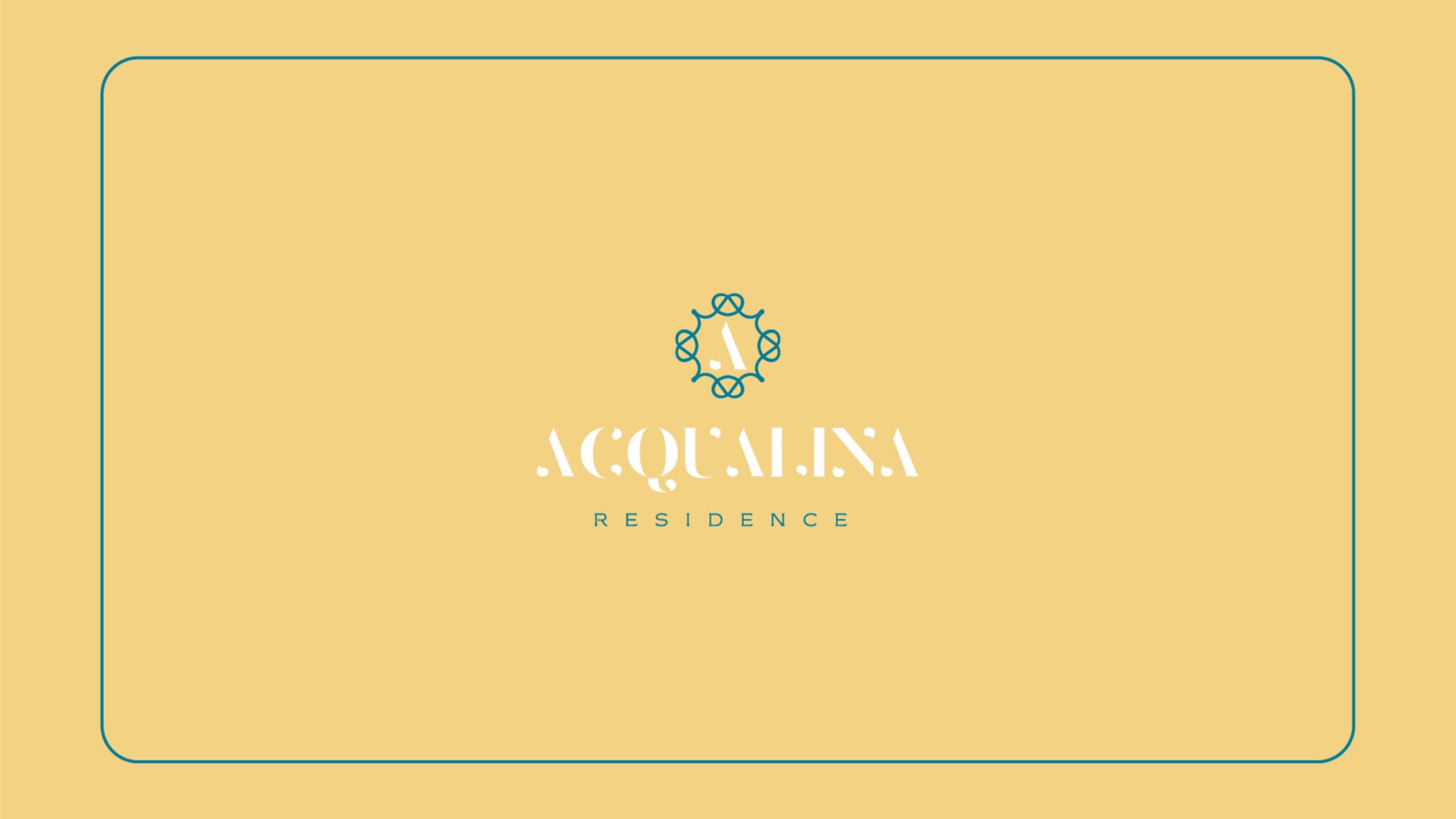 Logotipo da Acquialina Residence, com fundo dourado, borda verde e um emblema