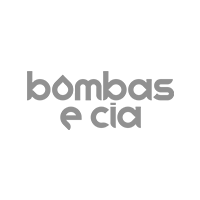 O logotipo da bombas e cia é um logotipo cinza em um fundo branco.