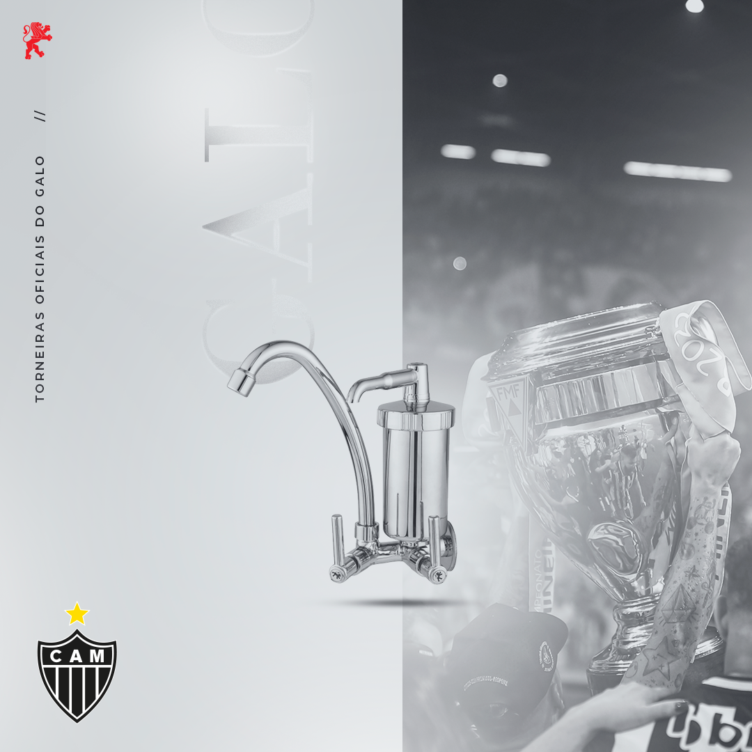 Um filtro de água prateado e um troféu com o escudo do Atlético Mineiro, em fundo degradê preto e branco.