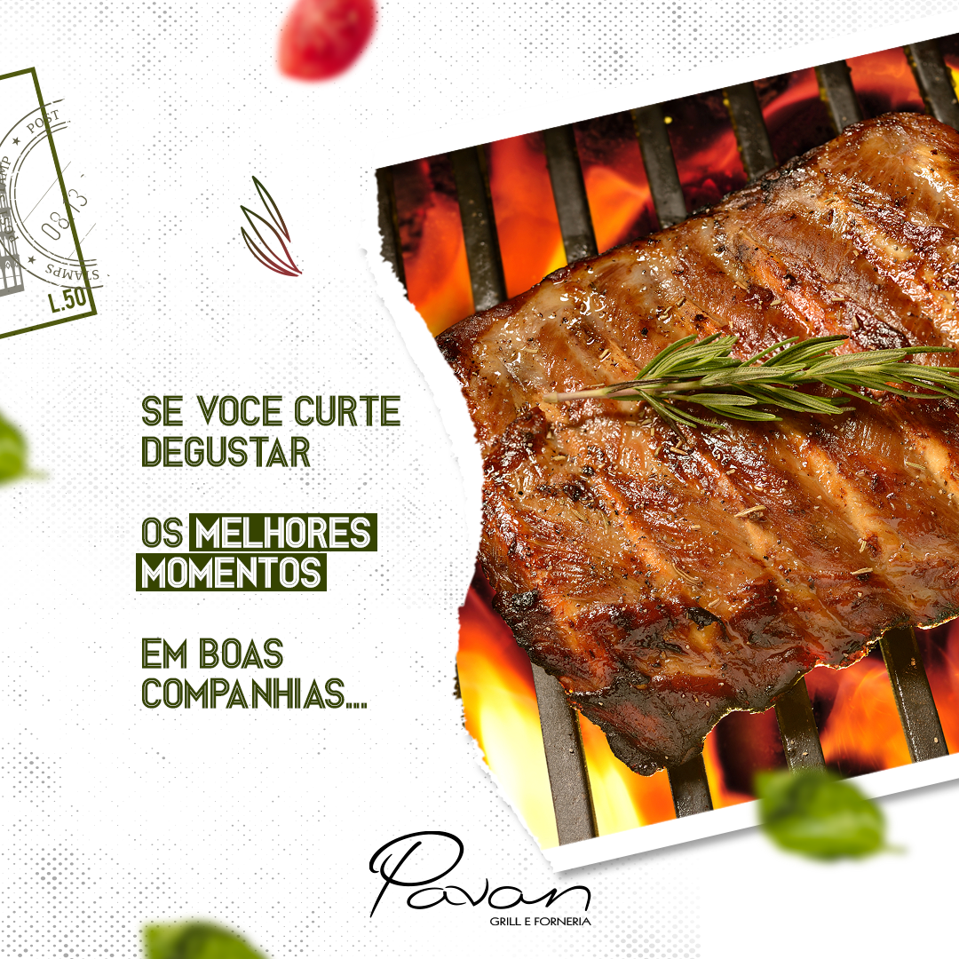 Um pedaço de carne está cozinhando na grelha.