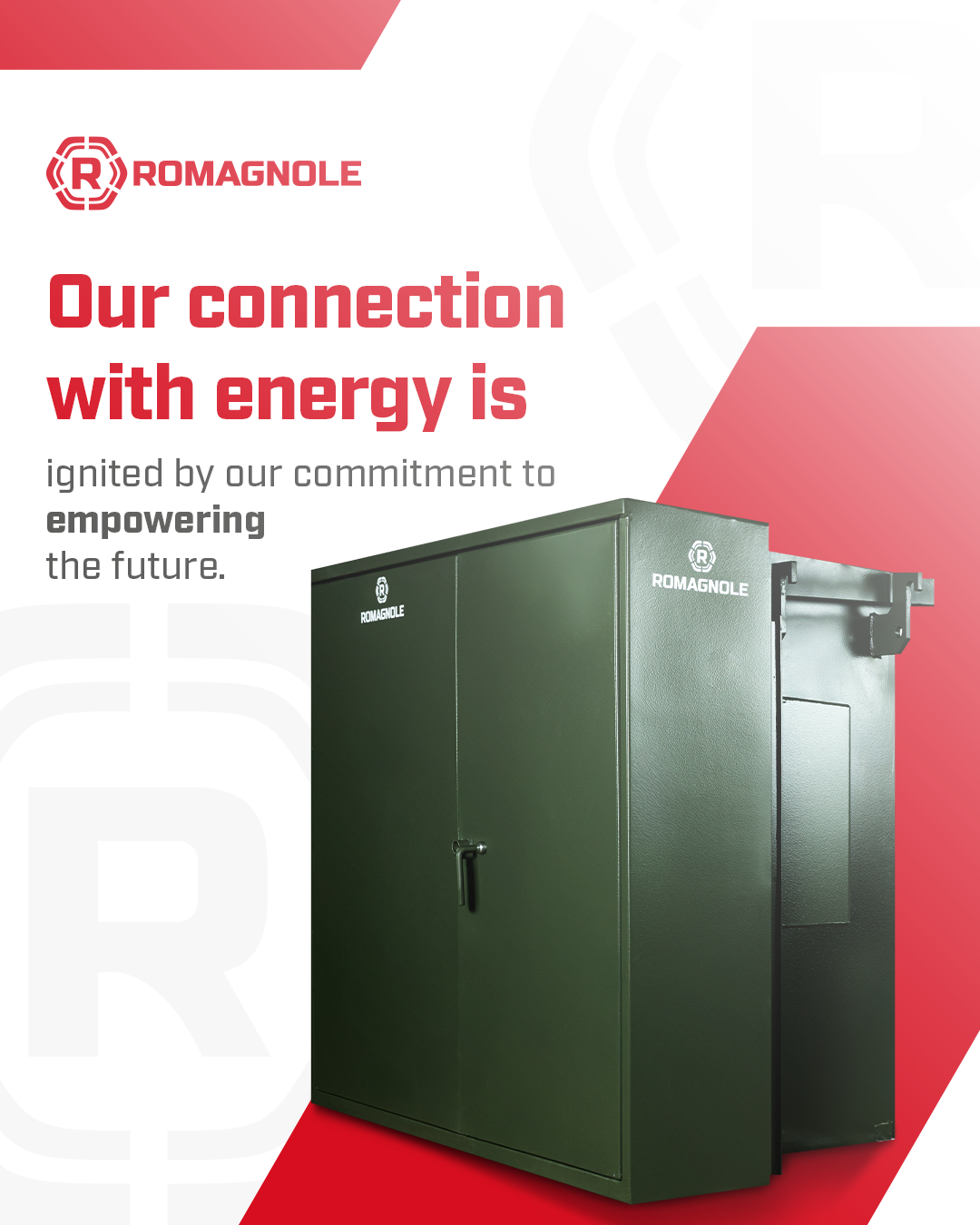 Propaganda da Romagnole com dois armários elétricos verdes sobre um fundo vermelho e branco. O texto promove a conexão com a energia.