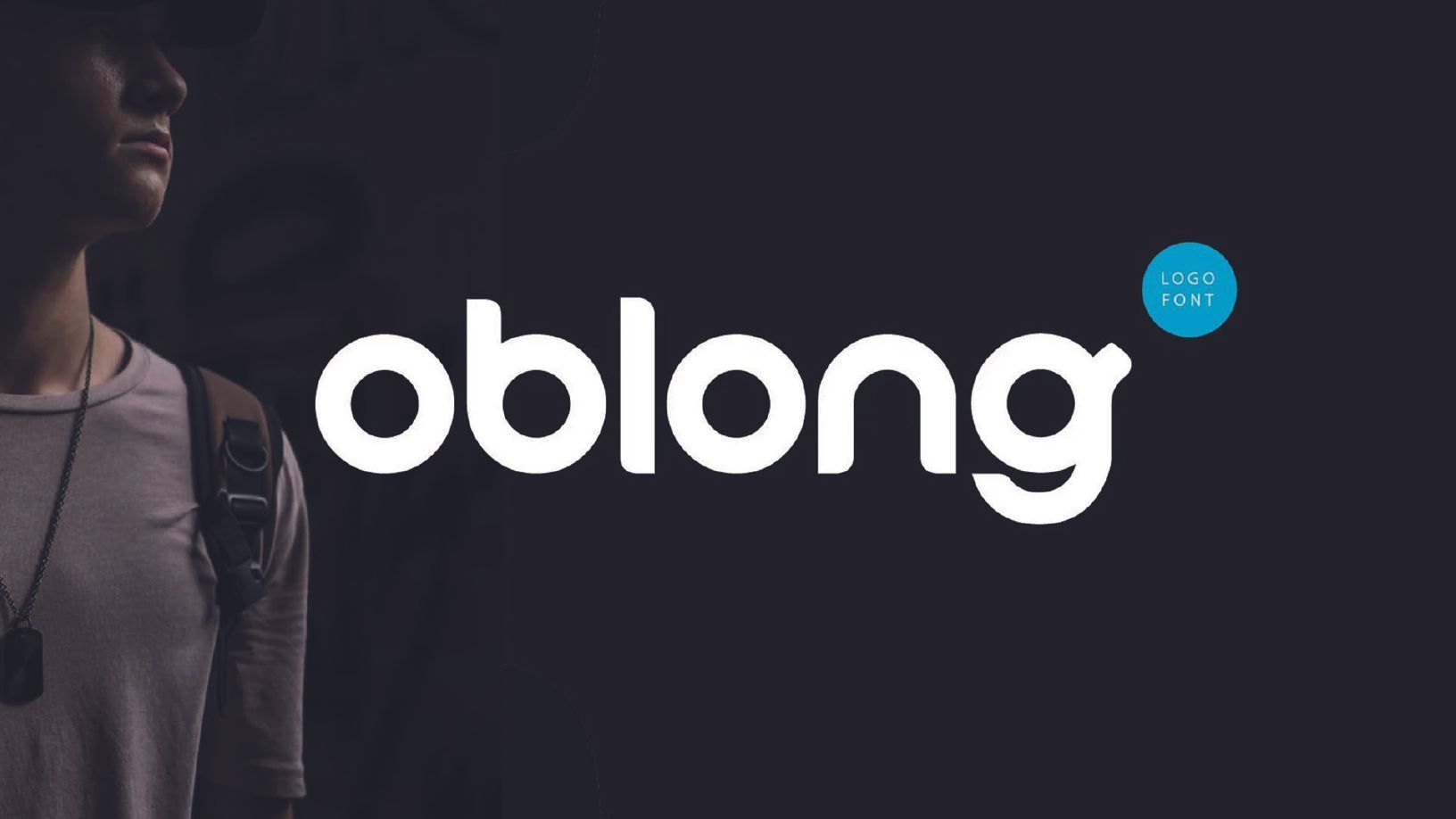 Homem olhando para fora com o logotipo