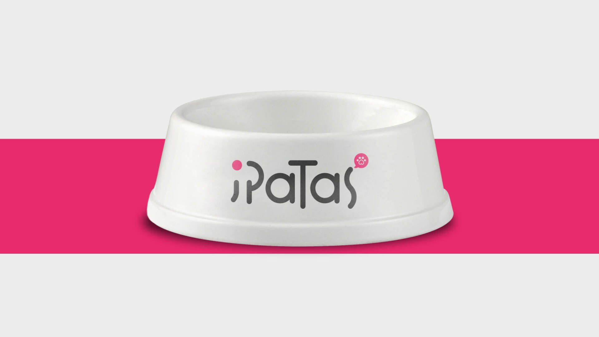 Tigela branca para comida de animais de estimação com o logotipo