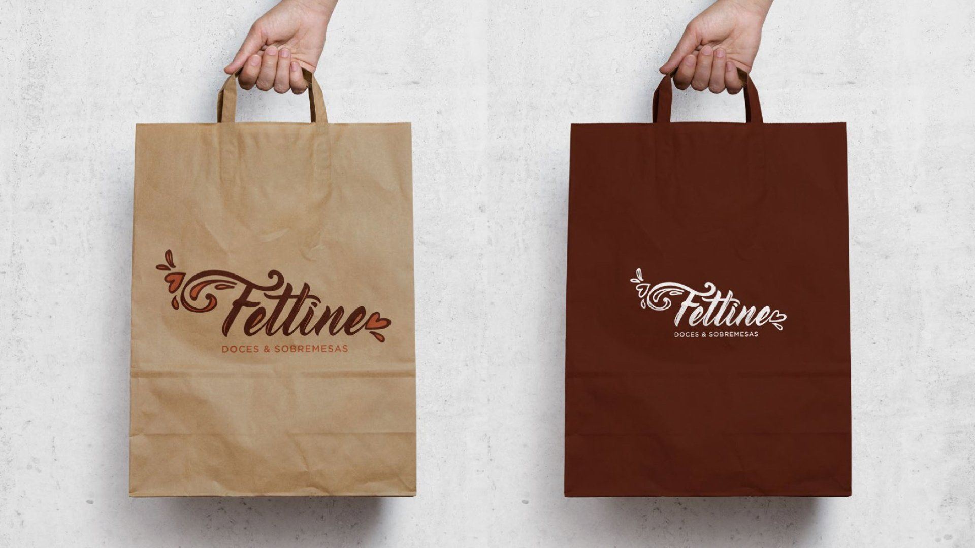 Uma pessoa está segurando um saco de papel marrom