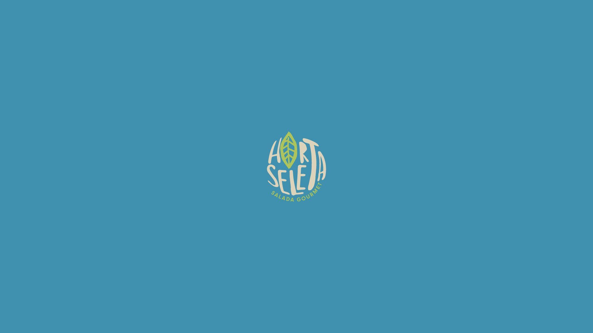 Logotipo de uma maçã verde no centro de um fundo azul. Texto em branco com a inscrição