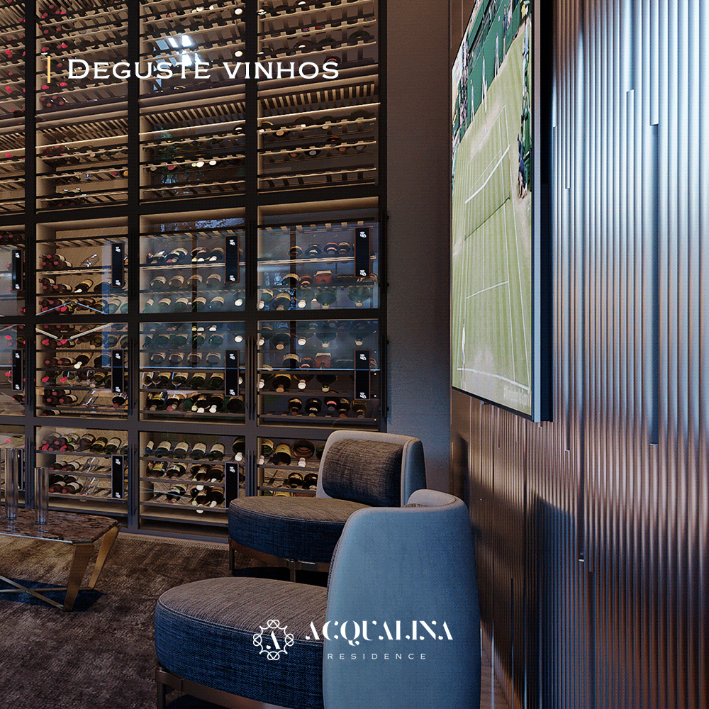 Interior da adega com vitrine de vidro, duas poltronas e uma televisão na parede. O espaço tem um toque moderno e luxuoso.